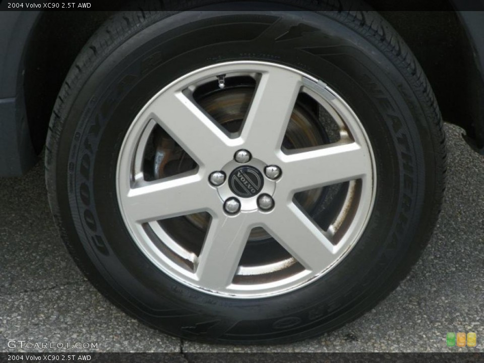 2004 Volvo XC90 2.5T AWD Wheel and Tire Photo #49726975
