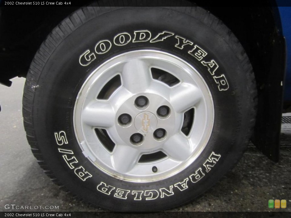 2002 Chevrolet S10 LS Crew Cab 4x4 Wheel and Tire Photo #49737034