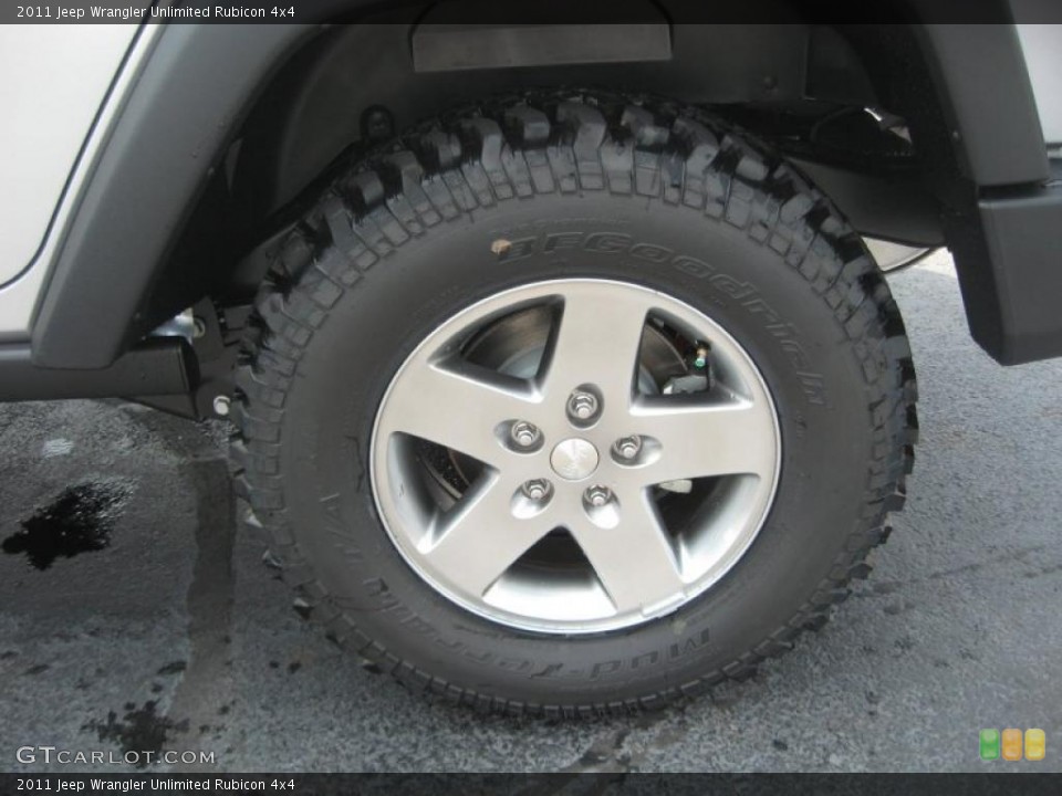 2011 Jeep Wrangler Unlimited Rubicon 4x4 Wheel and Tire Photo #49739836