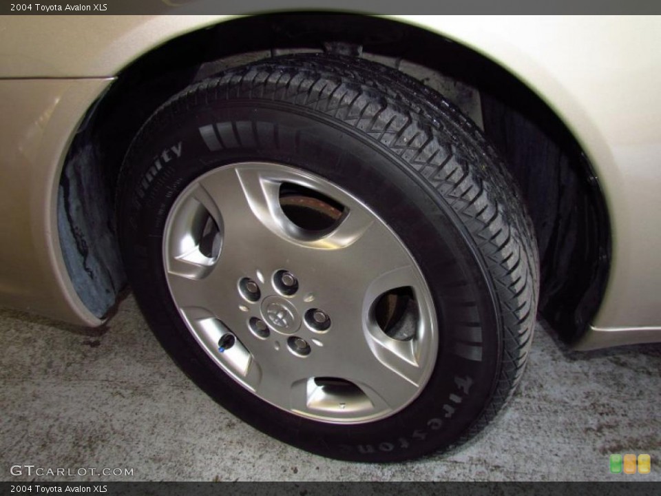 2004 Toyota Avalon XLS Wheel and Tire Photo #49770658