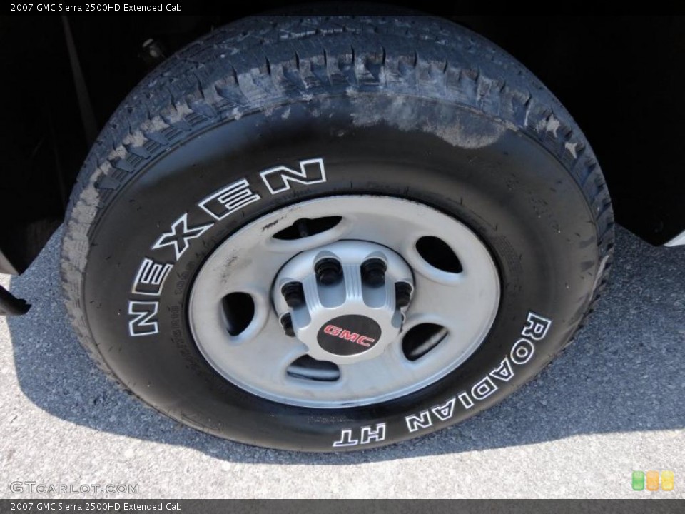 2007 GMC Sierra 2500HD Extended Cab Wheel and Tire Photo #49795841