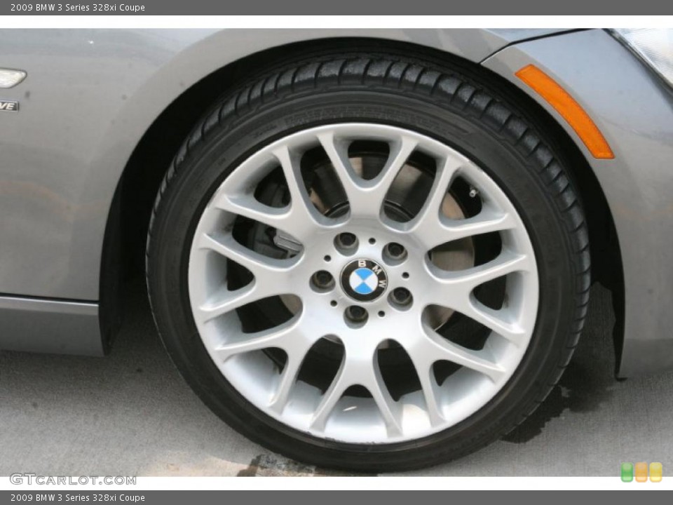 2009 BMW 3 Series 328xi Coupe Wheel and Tire Photo #49807695