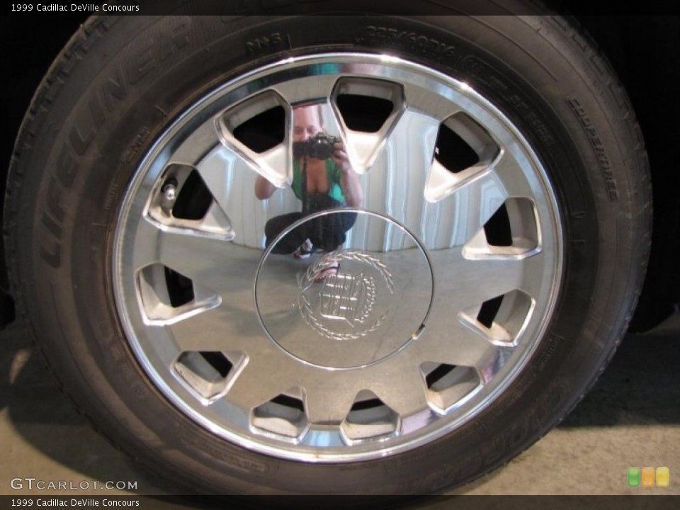 1999 Cadillac DeVille Concours Wheel and Tire Photo #49832961