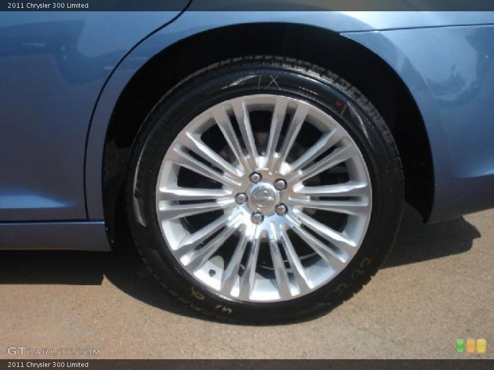 2011 Chrysler 300 Limited Wheel and Tire Photo #49840495