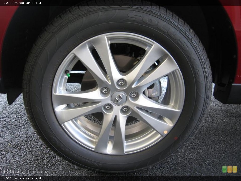 2011 Hyundai Santa Fe SE Wheel and Tire Photo #49870646