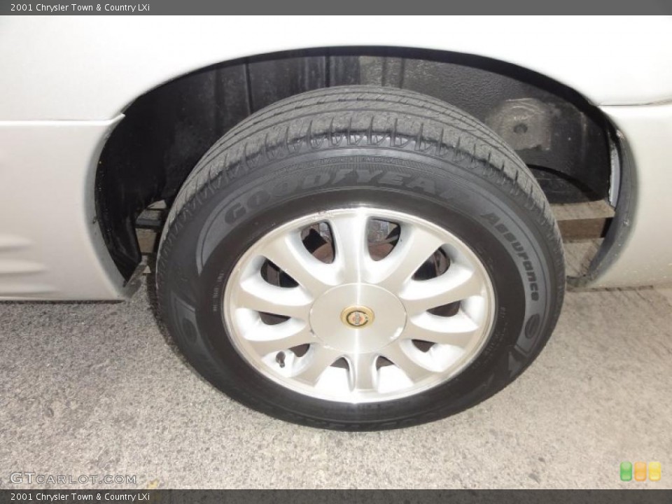 2001 Chrysler Town & Country LXi Wheel and Tire Photo #49884587