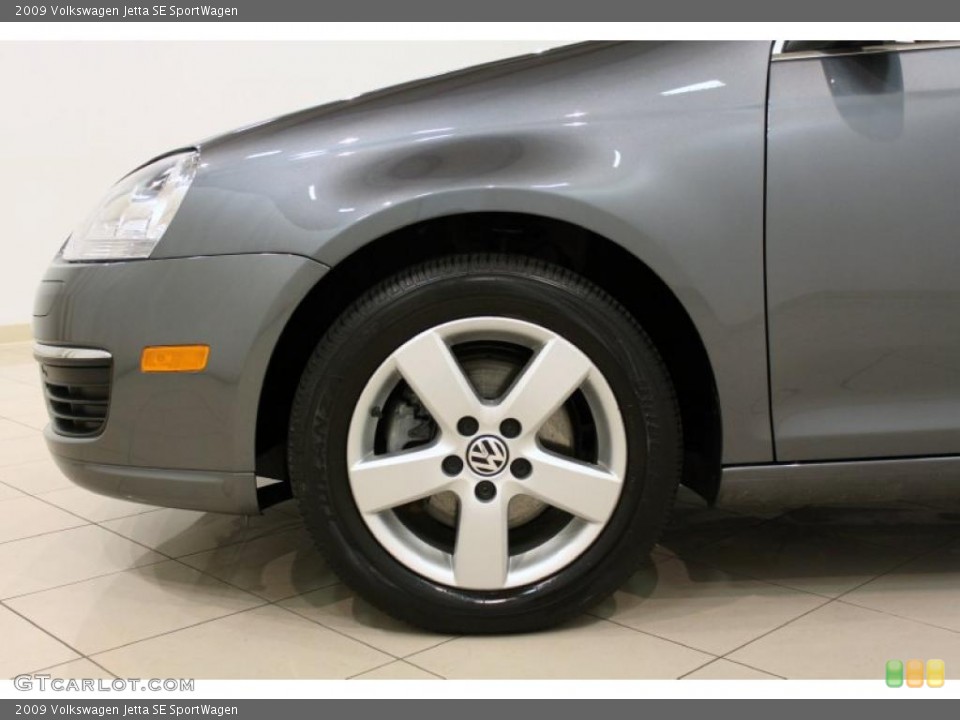 2009 Volkswagen Jetta SE SportWagen Wheel and Tire Photo #49896842