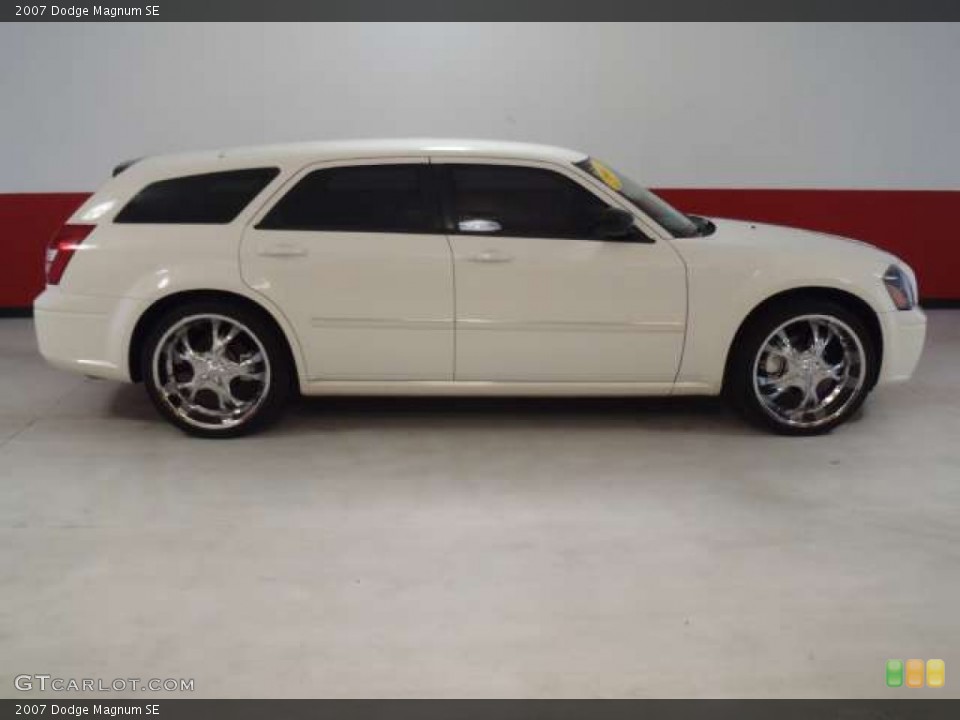 2007 Dodge Magnum Custom Wheel and Tire Photo #49905276