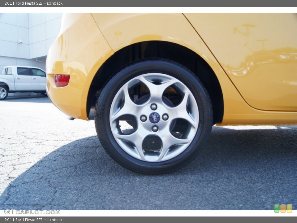 2011 Ford Fiesta SES Hatchback Wheel and Tire Photo #49968420