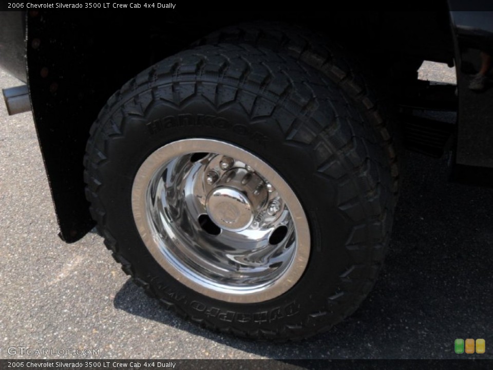 2006 Chevrolet Silverado 3500 LT Crew Cab 4x4 Dually Wheel and Tire Photo #49996687