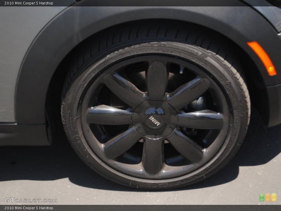 2010 Mini Cooper S Hardtop Wheel and Tire Photo #50018074