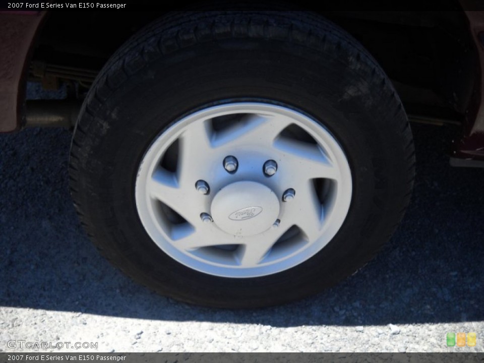 2007 Ford E Series Van E150 Passenger Wheel and Tire Photo #50070418