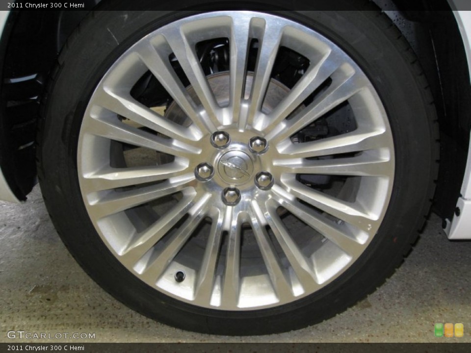 2011 Chrysler 300 C Hemi Wheel and Tire Photo #50071186