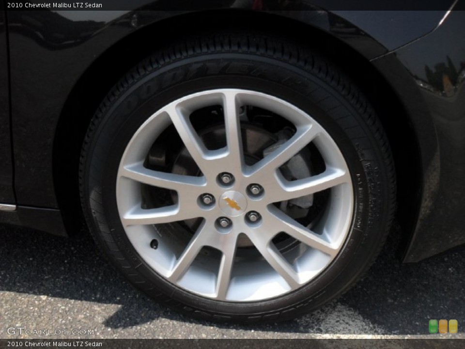 2010 Chevrolet Malibu LTZ Sedan Wheel and Tire Photo #50083832