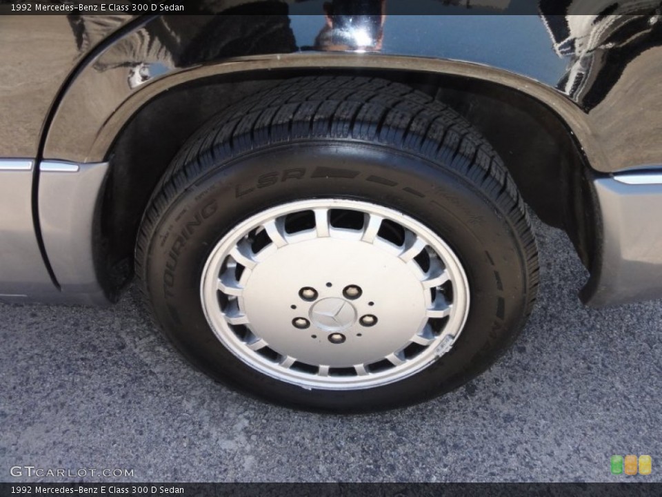 1992 Mercedes-Benz E Class 300 D Sedan Wheel and Tire Photo #50107854