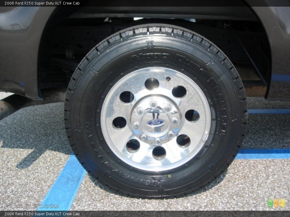 2006 Ford F250 Super Duty XLT Crew Cab Wheel and Tire Photo #50121279