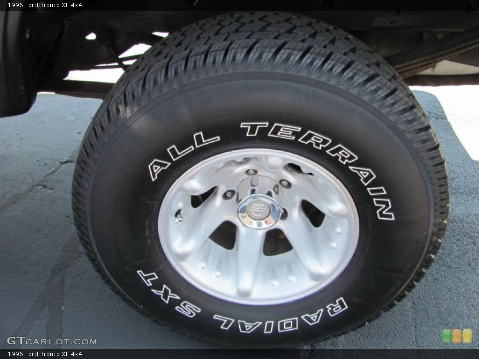 1996 Ford Bronco Custom Wheel and Tire Photo #50127003