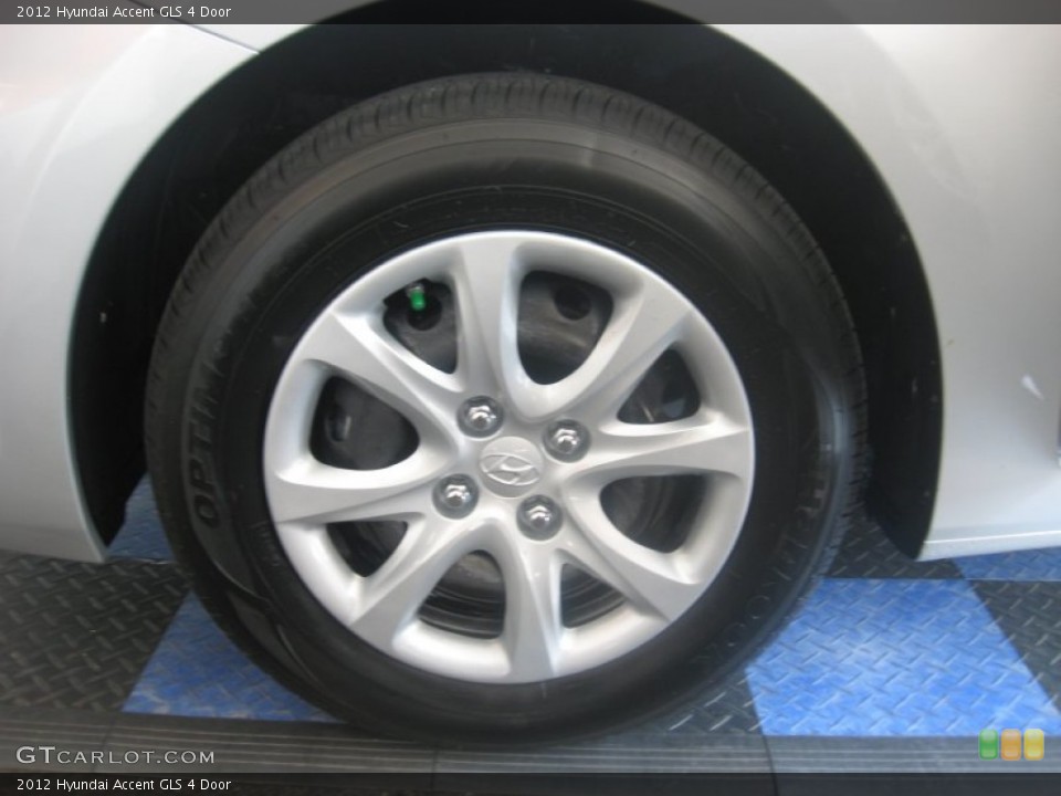2012 Hyundai Accent GLS 4 Door Wheel and Tire Photo #50159234