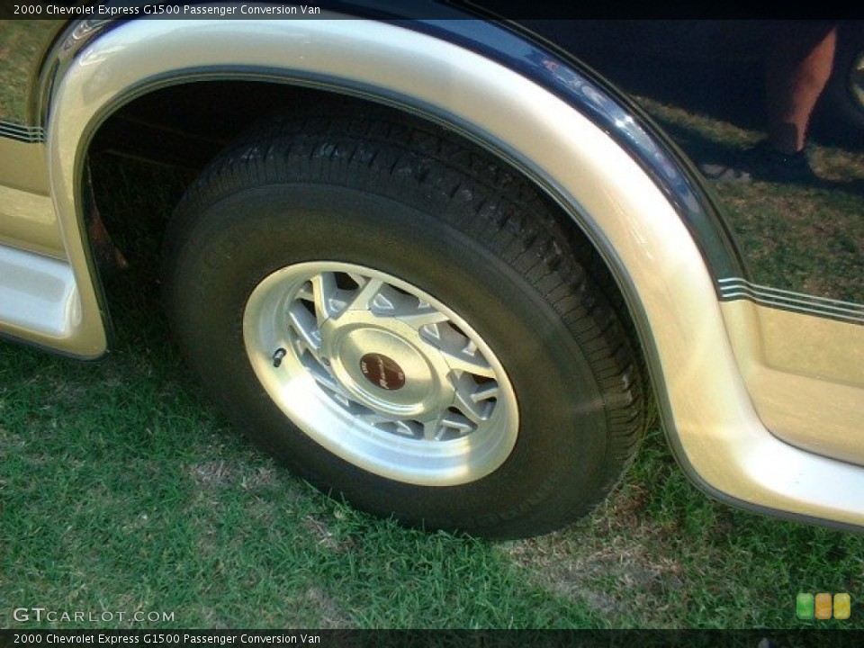 2000 Chevrolet Express Custom Wheel and Tire Photo #50181848