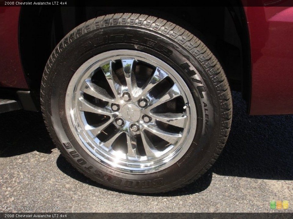 2008 Chevrolet Avalanche Custom Wheel and Tire Photo #50200500