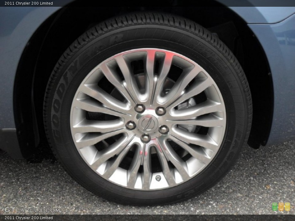 2011 Chrysler 200 Limited Wheel and Tire Photo #50220192