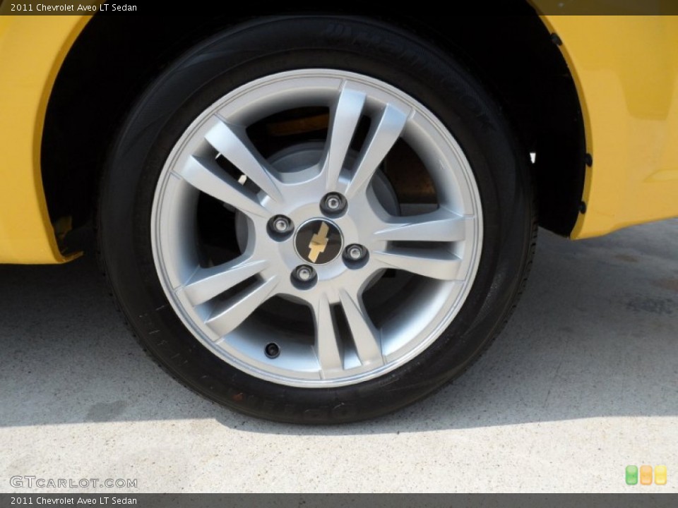 2011 Chevrolet Aveo LT Sedan Wheel and Tire Photo #50232385