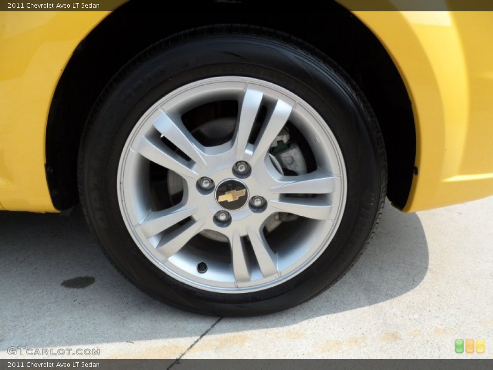 2011 Chevrolet Aveo LT Sedan Wheel and Tire Photo #50232409