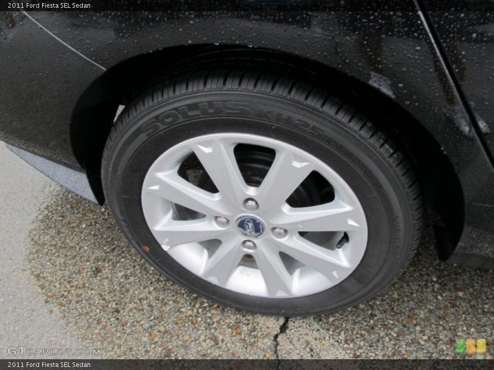 2011 Ford Fiesta SEL Sedan Wheel and Tire Photo #50269515