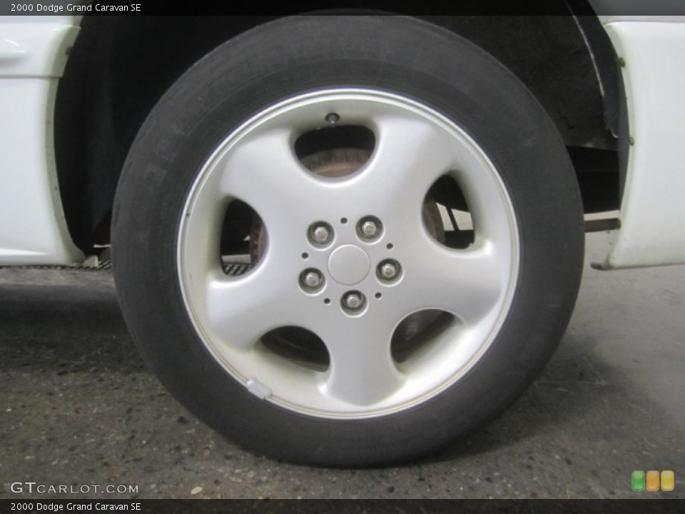 2000 Dodge Grand Caravan SE Wheel and Tire Photo #50283444