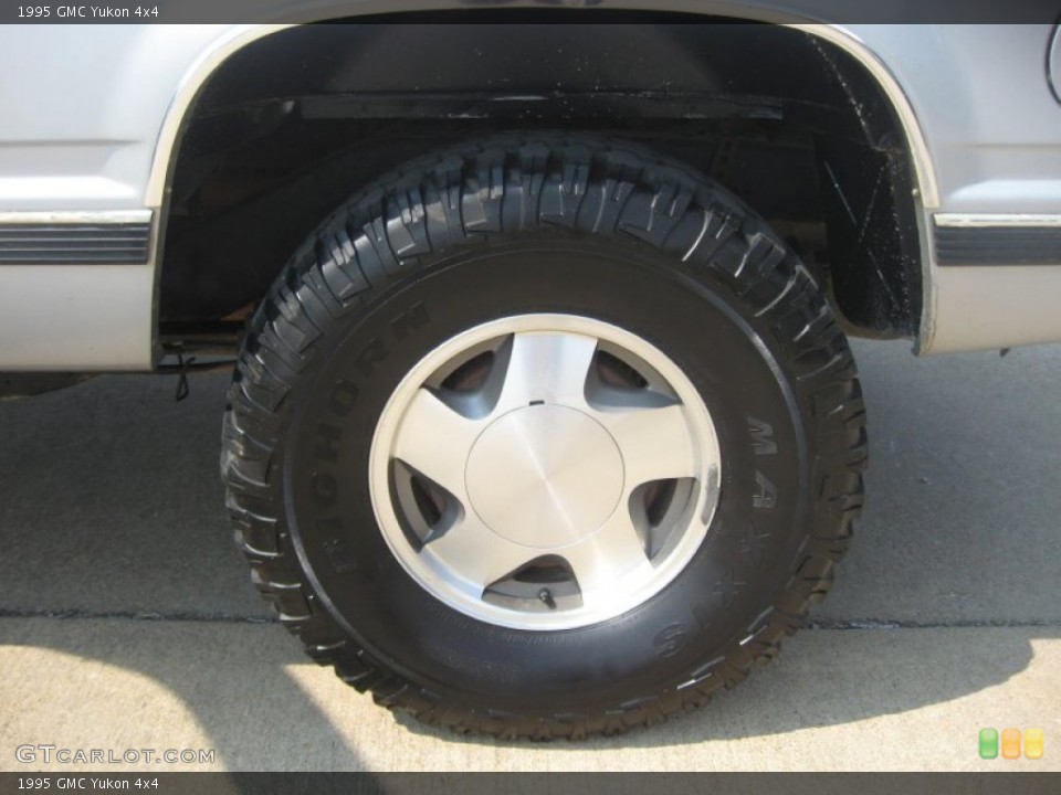 1995 GMC Yukon 4x4 Wheel and Tire Photo #50285706