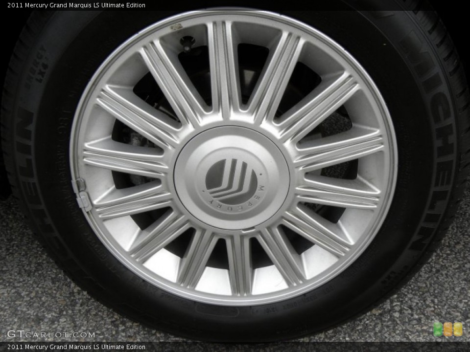 2011 Mercury Grand Marquis LS Ultimate Edition Wheel and Tire Photo #50327451