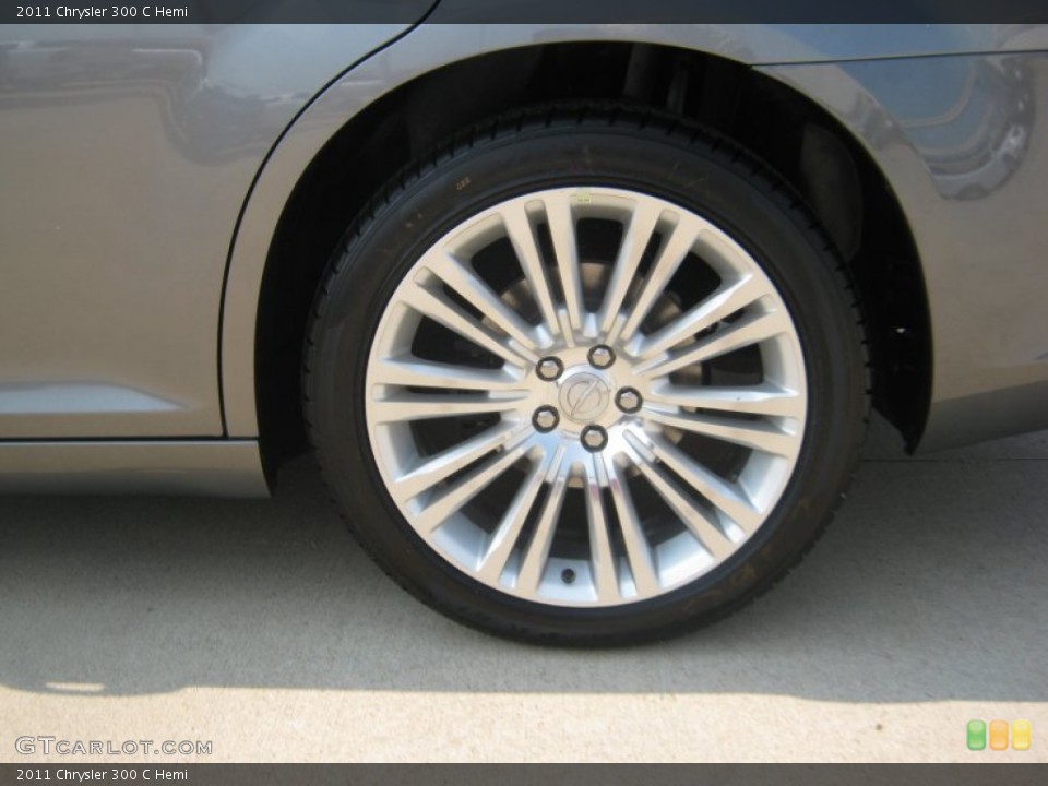 2011 Chrysler 300 C Hemi Wheel and Tire Photo #50336369