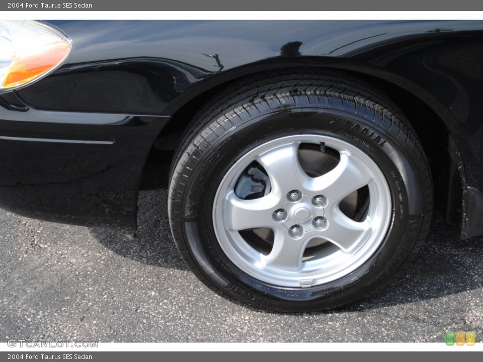 2004 Ford Taurus SES Sedan Wheel and Tire Photo #50341887