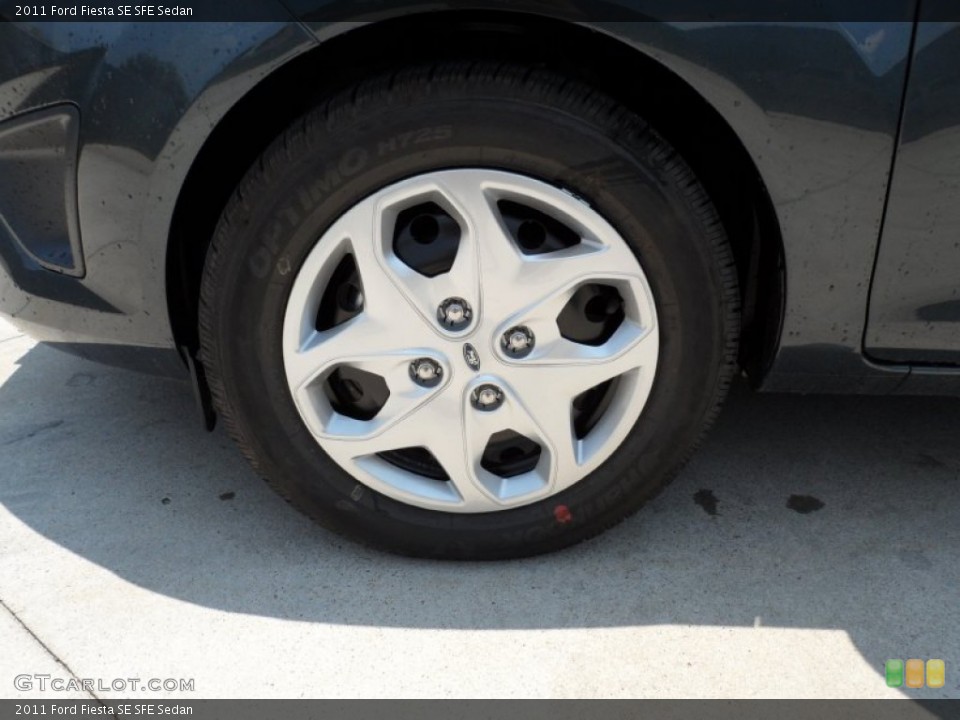 2011 Ford Fiesta SE SFE Sedan Wheel and Tire Photo #50467936