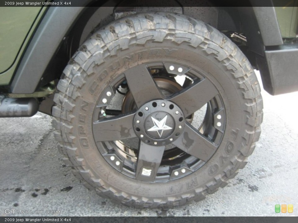 2009 Jeep Wrangler Unlimited Custom Wheel and Tire Photo #50502433