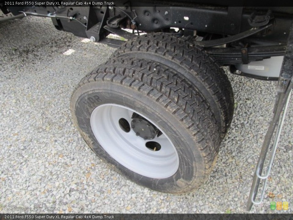 2011 Ford F550 Super Duty XL Regular Cab 4x4 Dump Truck Wheel and Tire Photo #50525902