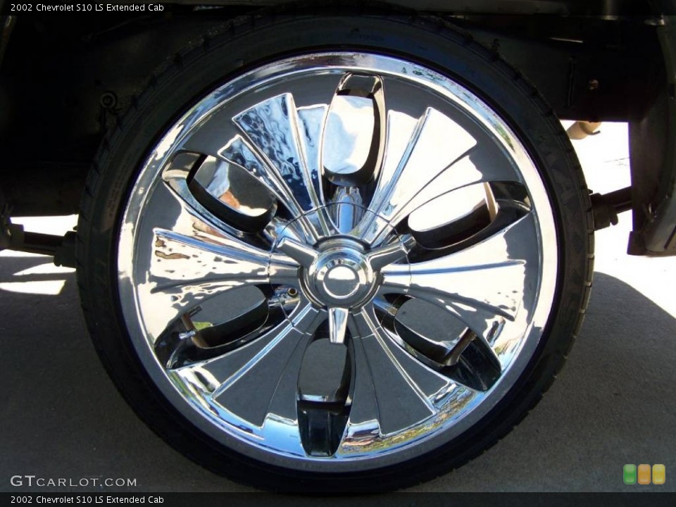 2002 Chevrolet S10 Custom Wheel and Tire Photo #50602623