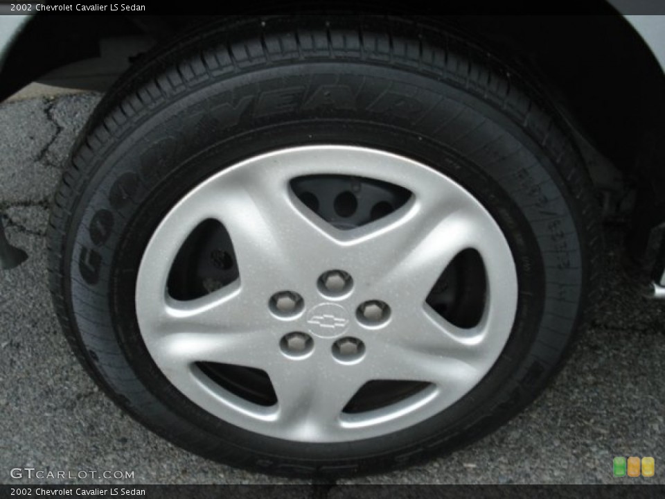 2002 Chevrolet Cavalier LS Sedan Wheel and Tire Photo #50616174