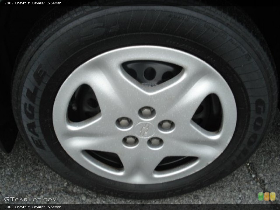 2002 Chevrolet Cavalier LS Sedan Wheel and Tire Photo #50616187