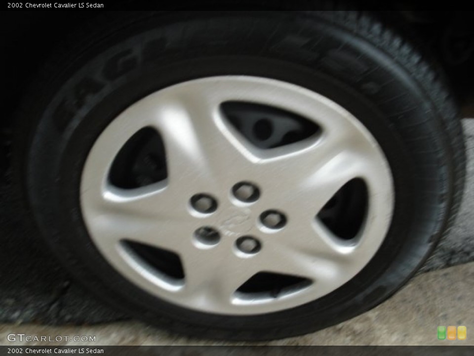 2002 Chevrolet Cavalier LS Sedan Wheel and Tire Photo #50616213