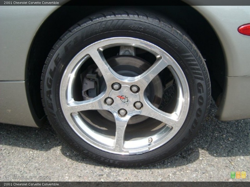 2001 Chevrolet Corvette Convertible Wheel and Tire Photo #50619054