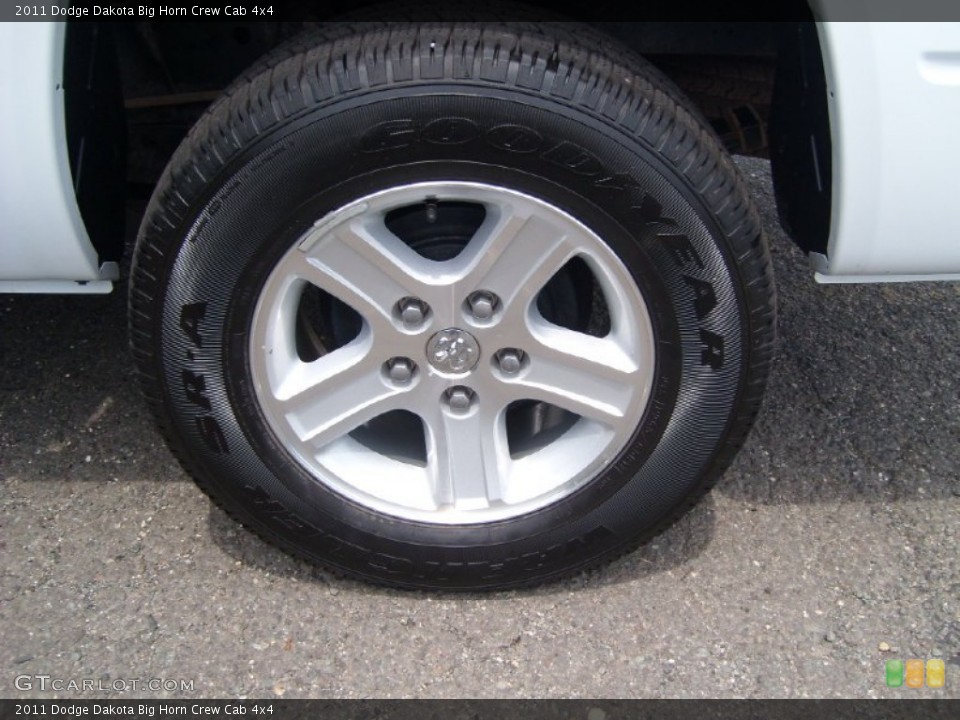 2011 Dodge Dakota Big Horn Crew Cab 4x4 Wheel and Tire Photo #50619759