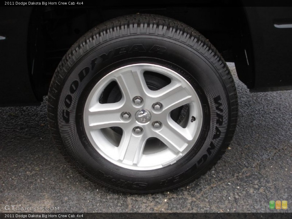 2011 Dodge Dakota Big Horn Crew Cab 4x4 Wheel and Tire Photo #50669606