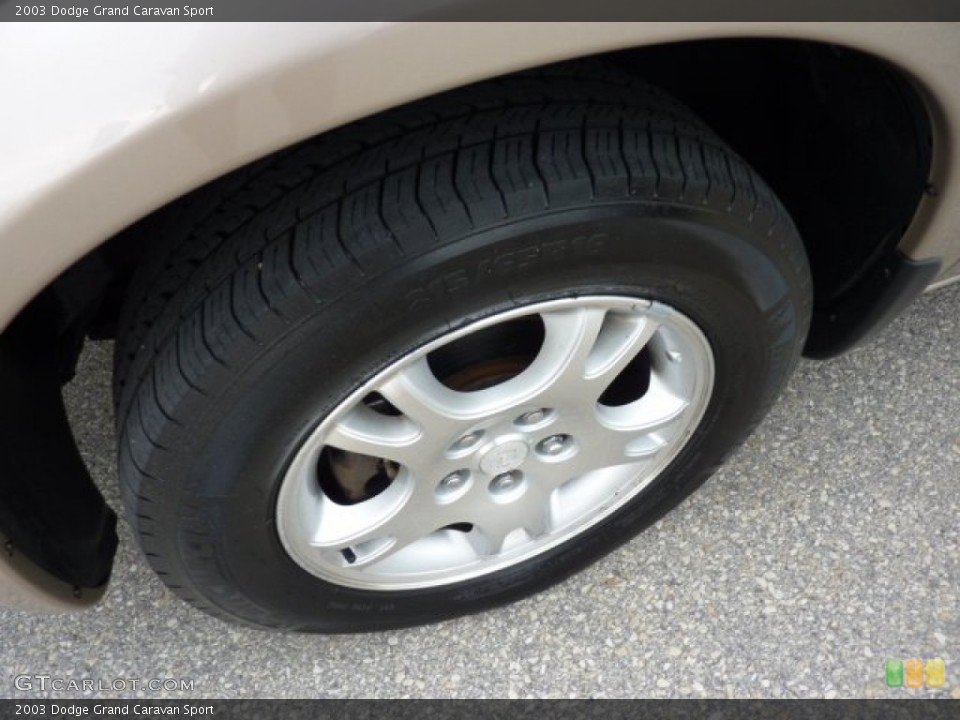 2003 Dodge Grand Caravan Sport Wheel and Tire Photo #50701162