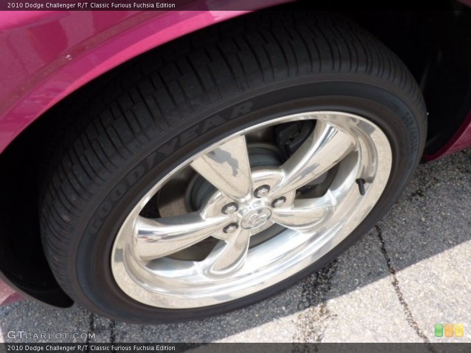 2010 Dodge Challenger R/T Classic Furious Fuchsia Edition Wheel and Tire Photo #50714368
