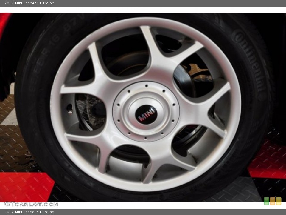 2002 Mini Cooper S Hardtop Wheel and Tire Photo #50722045