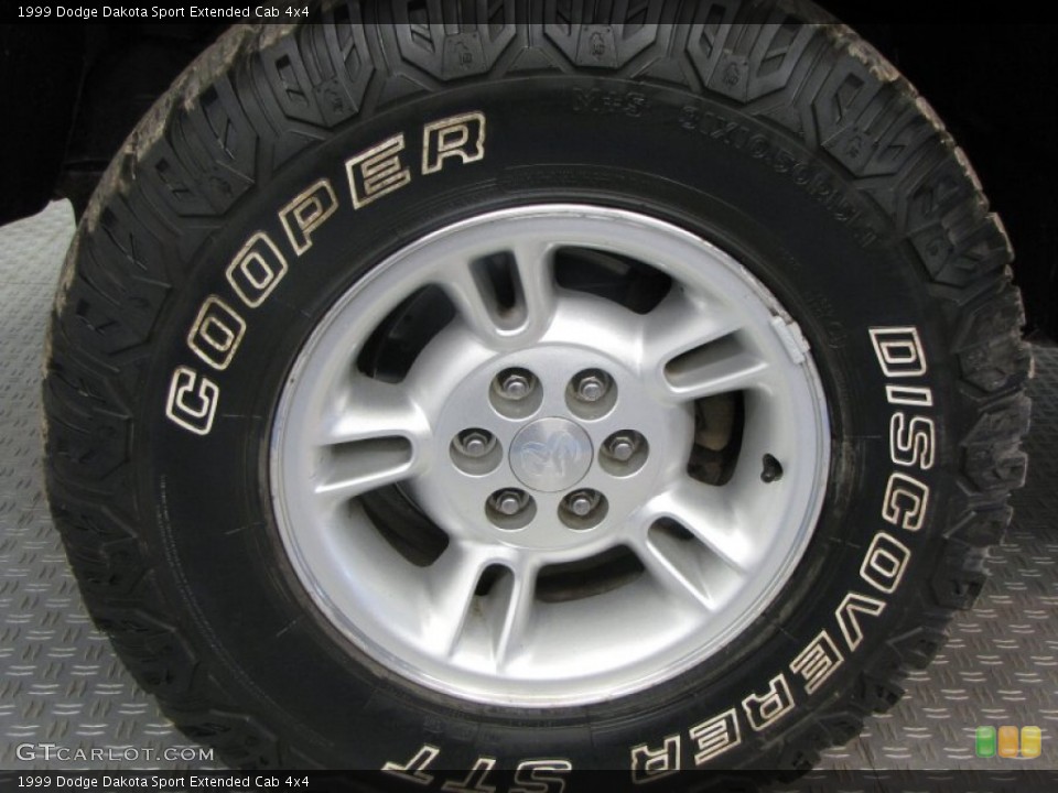 1999 Dodge Dakota Sport Extended Cab 4x4 Wheel and Tire Photo #50780424