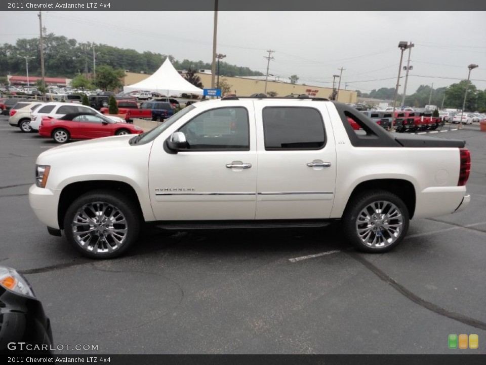 2011 Chevrolet Avalanche Custom Wheel and Tire Photo #50793747