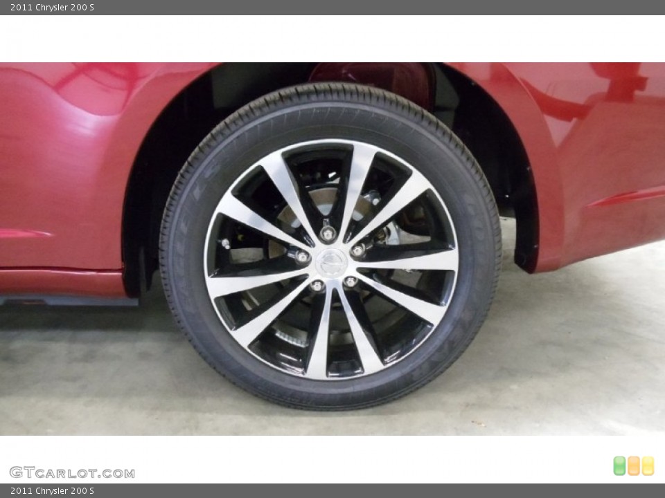 2011 Chrysler 200 S Wheel and Tire Photo #50814645