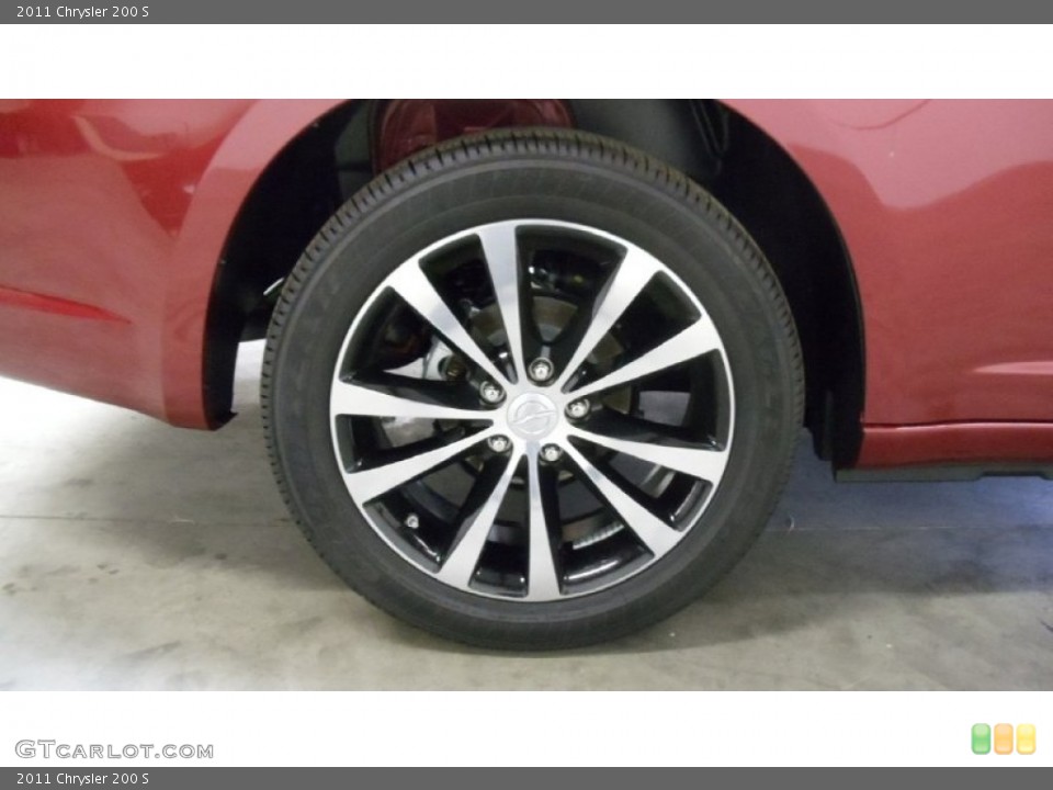 2011 Chrysler 200 S Wheel and Tire Photo #50814666